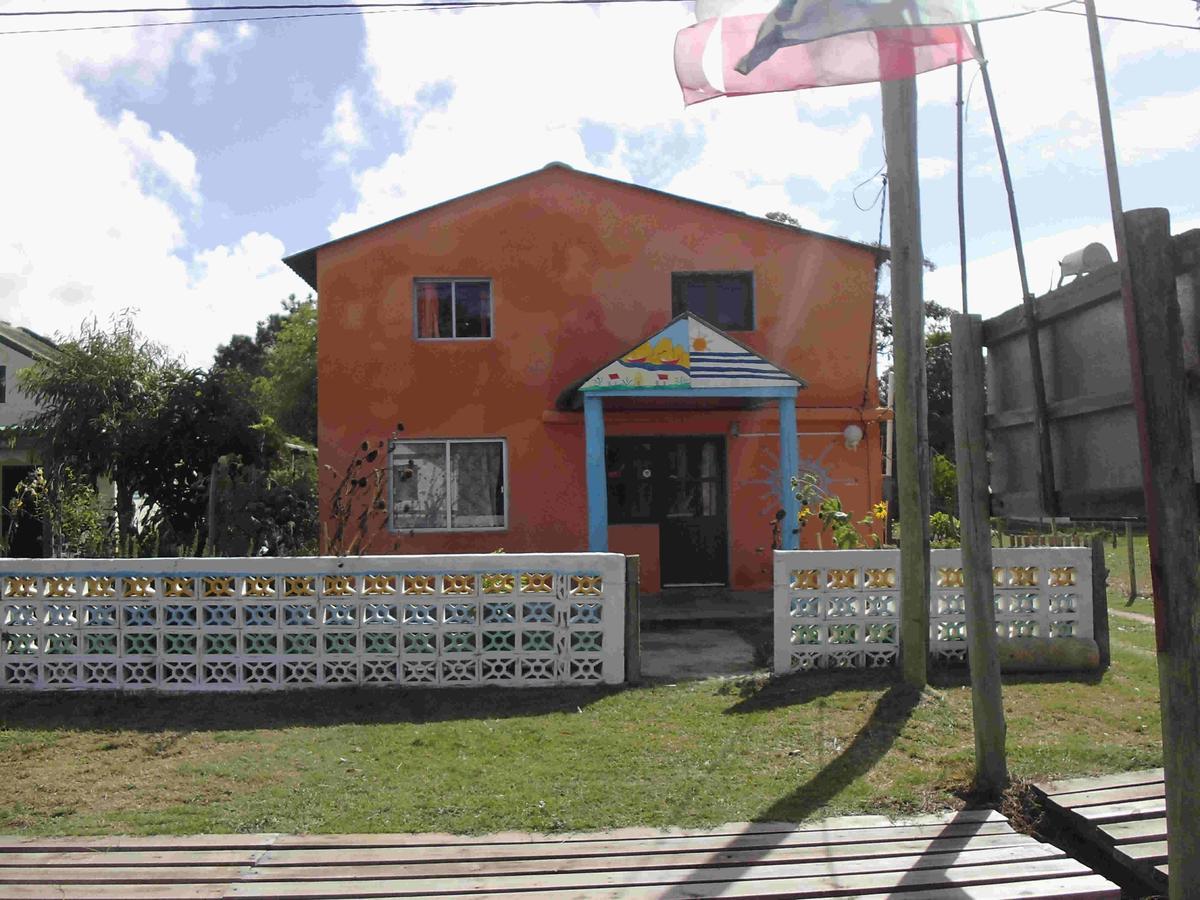 Hostel Lo De Milton Barra de Valizas Bagian luar foto