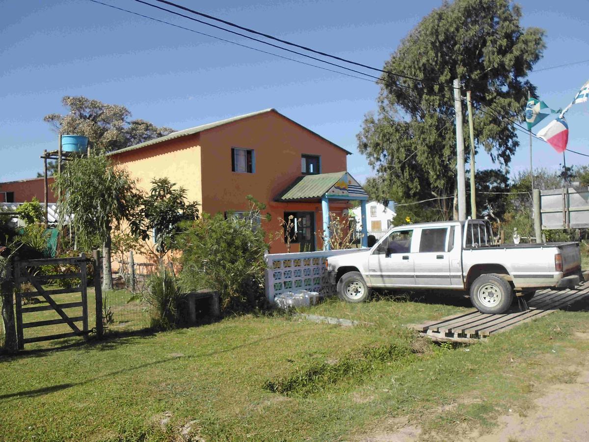 Hostel Lo De Milton Barra de Valizas Bagian luar foto